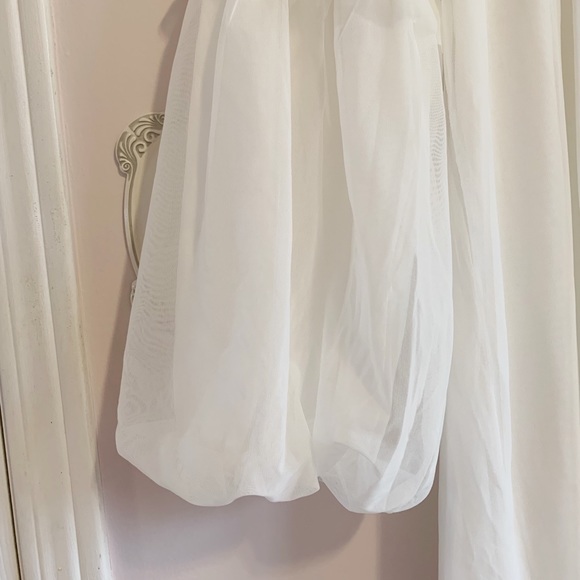 BEAUTY SLEEPING GOWN SIZE SMALL/MEDIUM - Picture 4 of 8